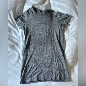 Lululemon run swiftly tech shirt